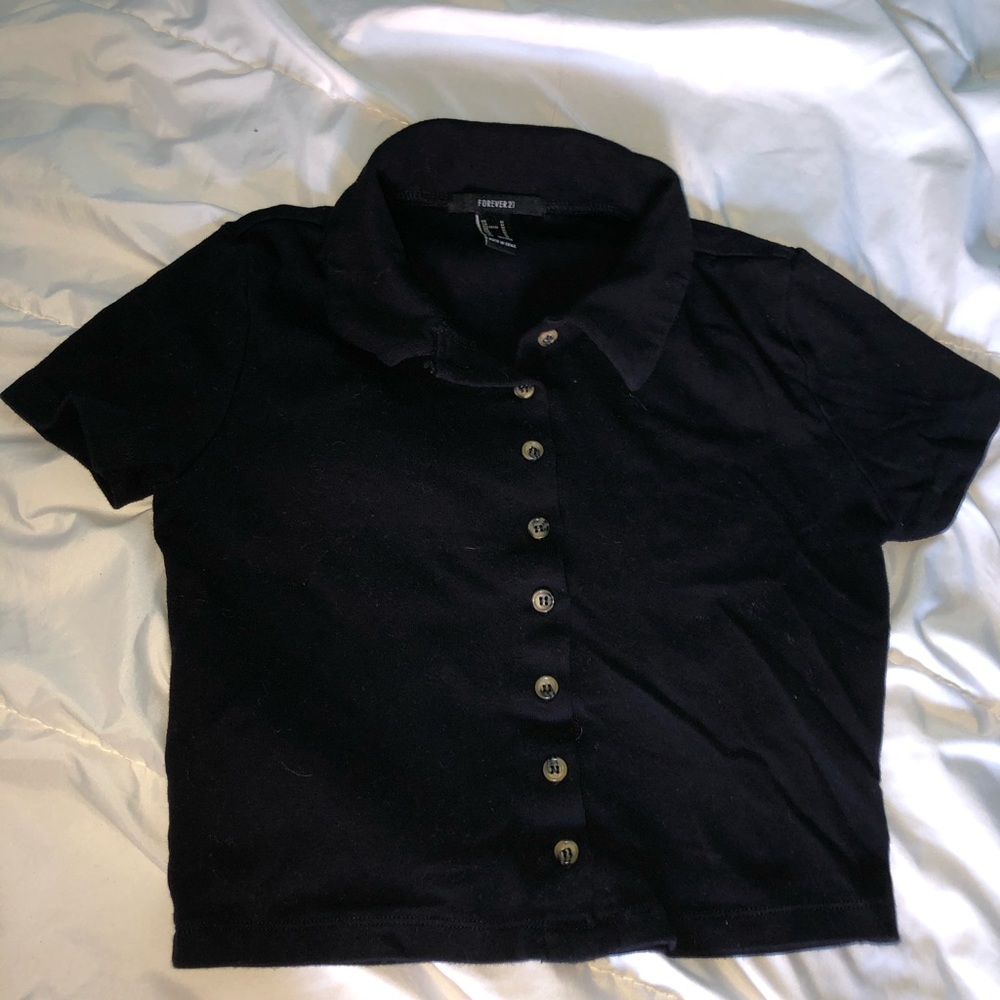 CUTE Cropped Button-Up Shirt